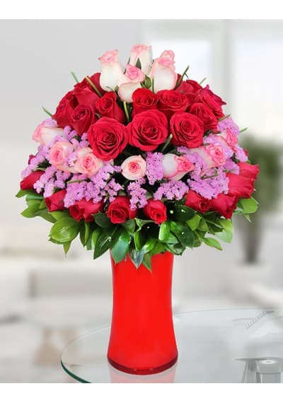 Elegant Pink and Red Bouquet