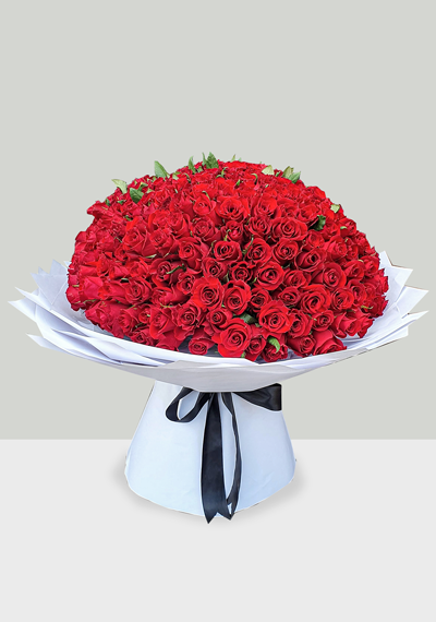 Romantic 200 Red Roses Bouquet